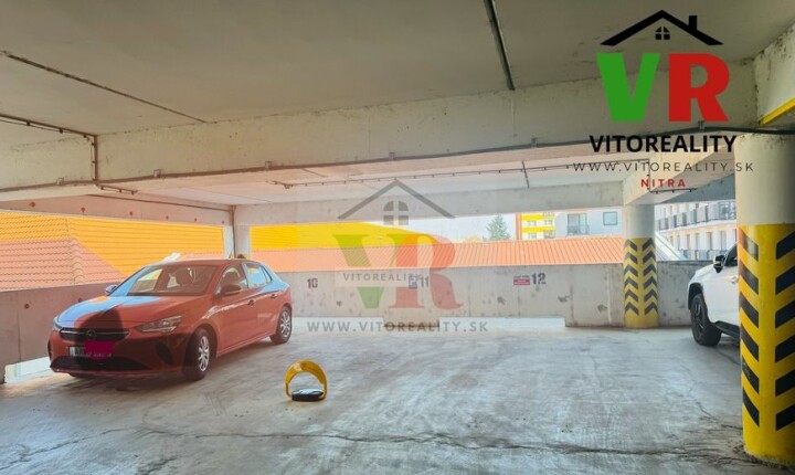 Prenájom garážového státia na Coboriho ulici v centre mesta