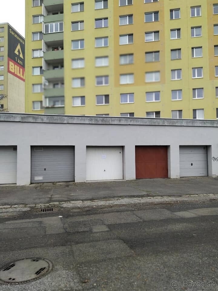 Na predaj samostatná garáž s elektrinou a jamou