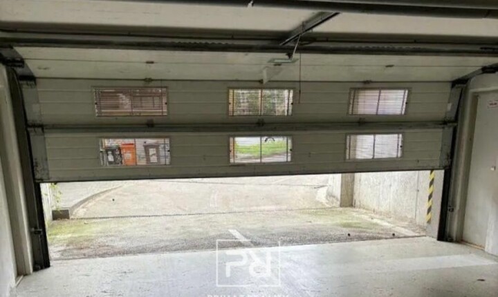 Na predaj uzamykateľná garáž v Lamači na Malokarpatskom námestí