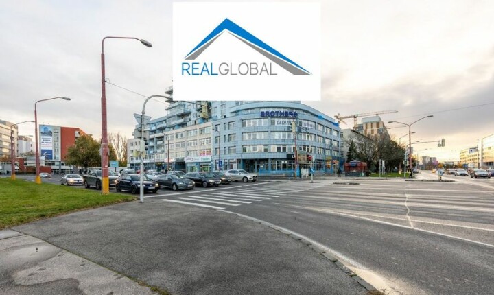 Na predaj garážové státie v suteréne na Tomášikovej ulici, Ružinov