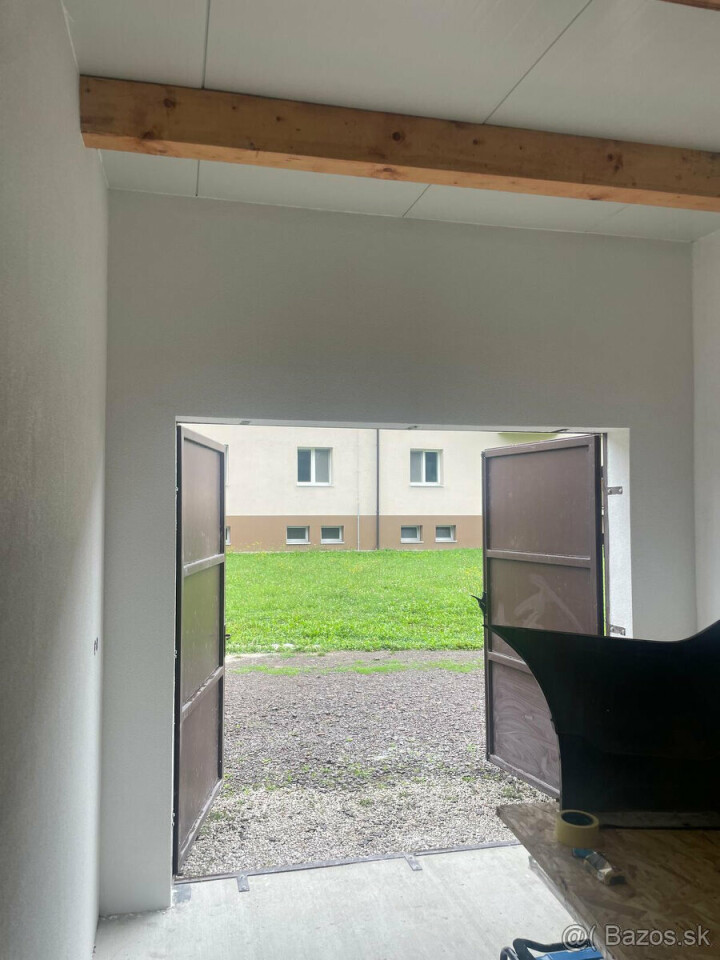 Nová garáž na predaj v Novákoch s výškou 2,2 m