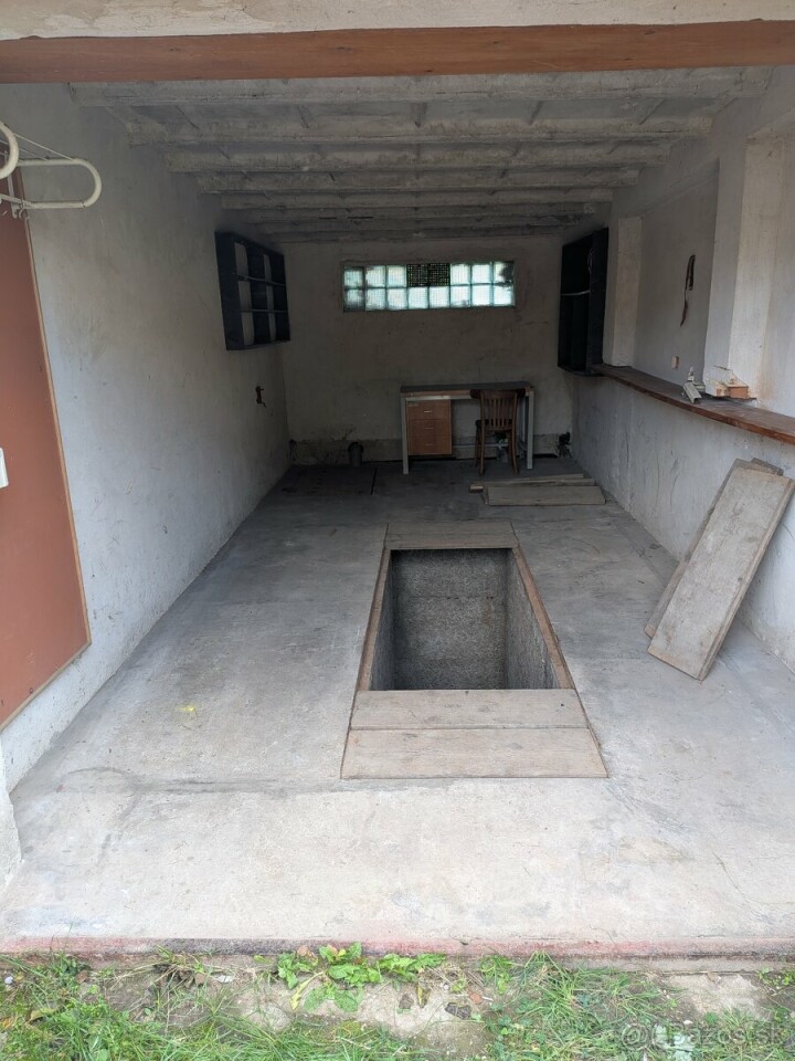 Garáž na prenájom s montážnou jamou a pivnicou