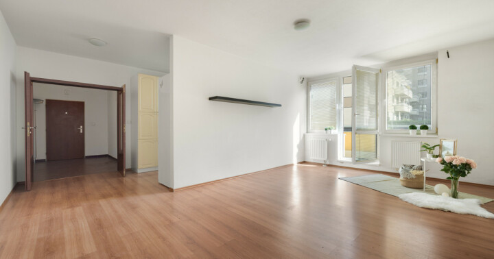 Samostatná garáž na predaj v Ružinove, Bratislava