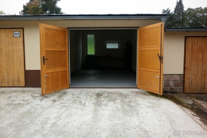 Prenájom priestrannej garáže 29 m² v Môťovej