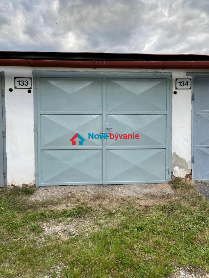 Murovaná garáž na predaj v Dolnom Smokovci