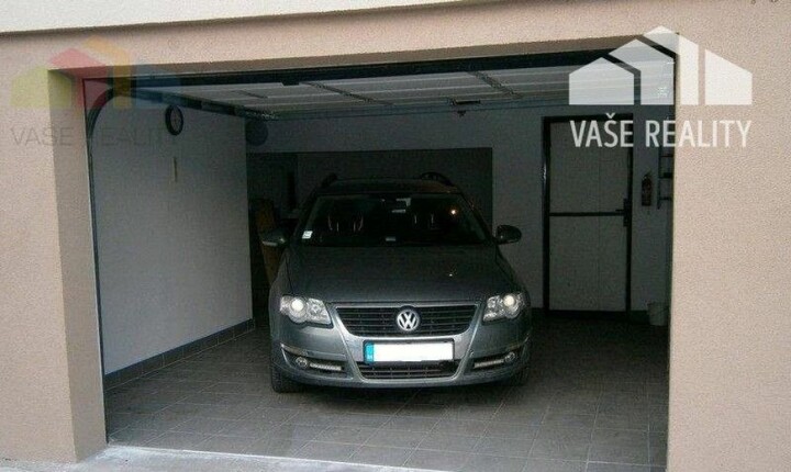 Prenájom priestrannej garáže 32m2 na Vodárenskej ulici, Piešťany