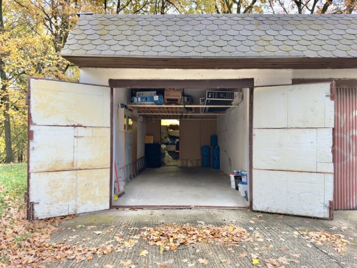 Prenájom priestrannej garáže so skladom v Kopaniciach