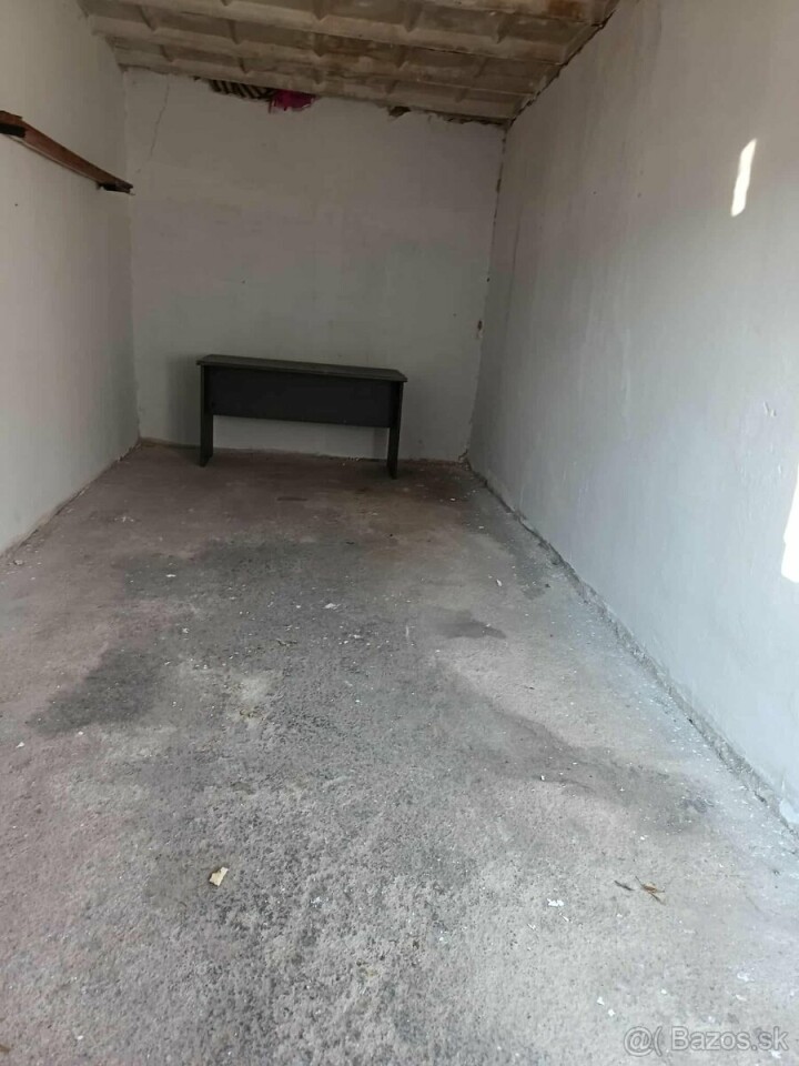 Garáž na prenájom na Kamenej ulici