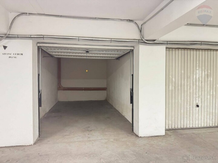 Na predaj: Garáž 14 m² v podzemí bytového domu v Nová Ves, Dunajská Streda