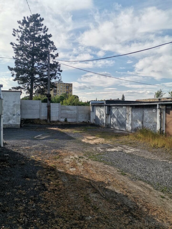 Predaj garáže bez elektriny na ulici L. Novomeského