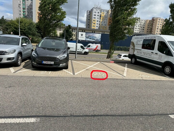 Prenájom vonkajšieho parkovacieho miesta v Slnečniciach, budova A1