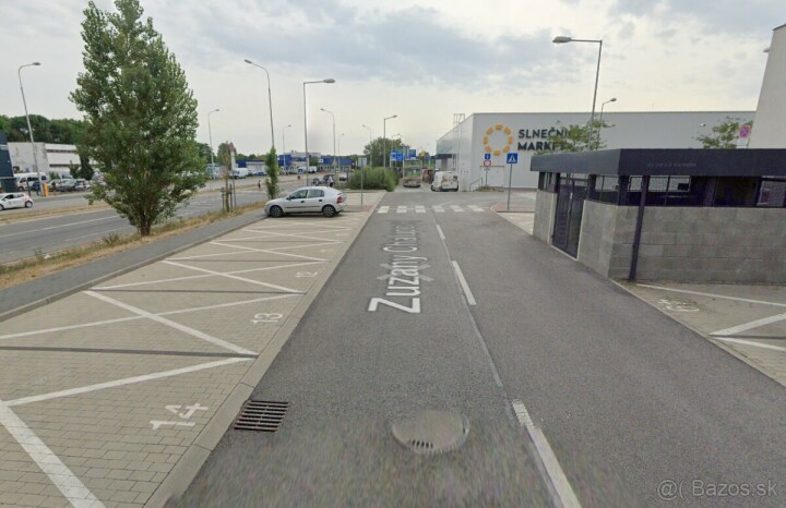 Predaj vonkajšieho parkovacieho miesta na Zuzany Chalupovej