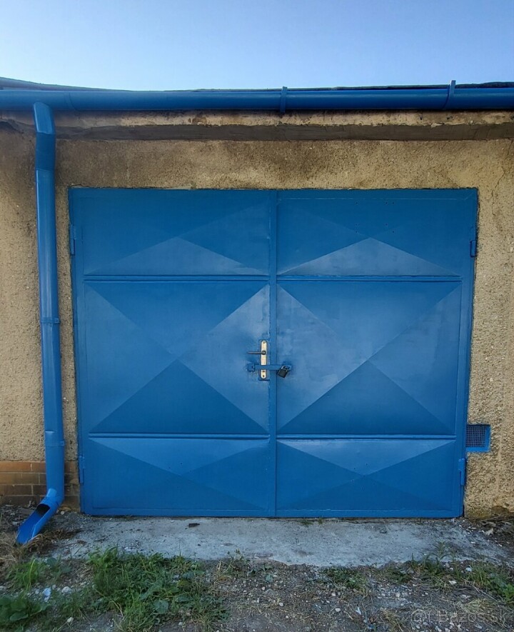 Prenájom zrekonštruovanej garáže v Čiernych Hájoch
