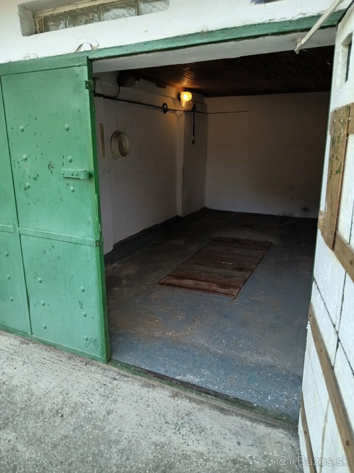 Prenájom garáže s montážnou jamou a elektrinou v Galante