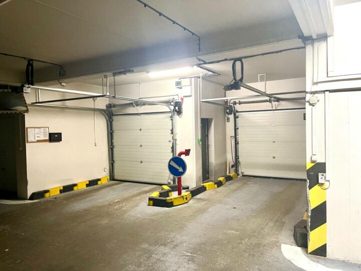 Na predaj podzemná garáž v Karlovej Vsi na ulici Ľudovíta Fullu