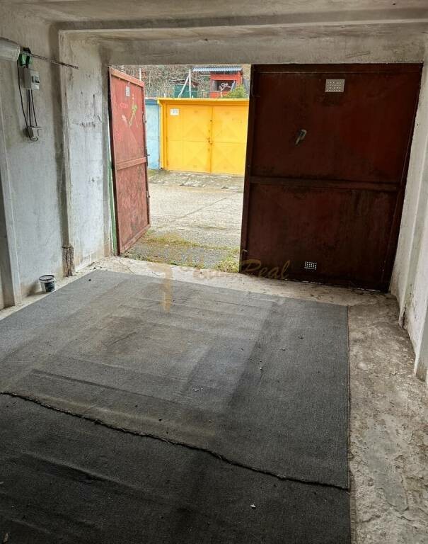 Predaj garáže s pozemkom na ul. Teplická, Nové Mesto