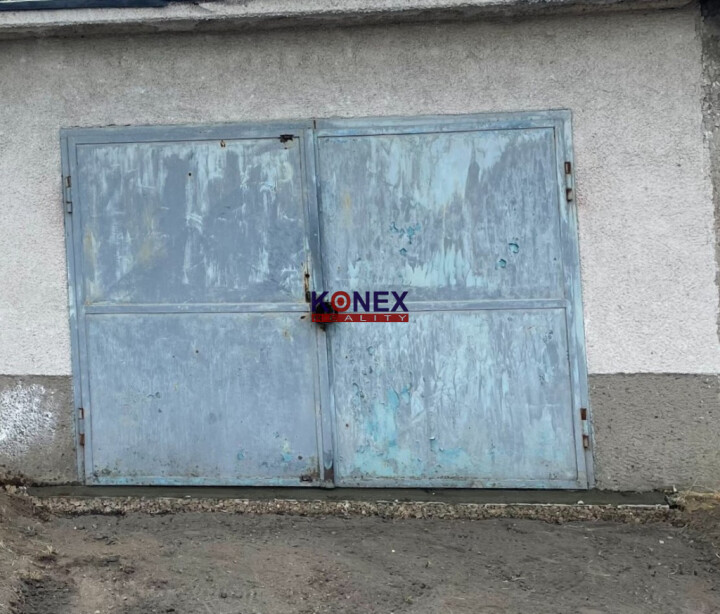 Predaj garáže v centre Kráľovského Chlmca na ul. Lajosa Kossutha