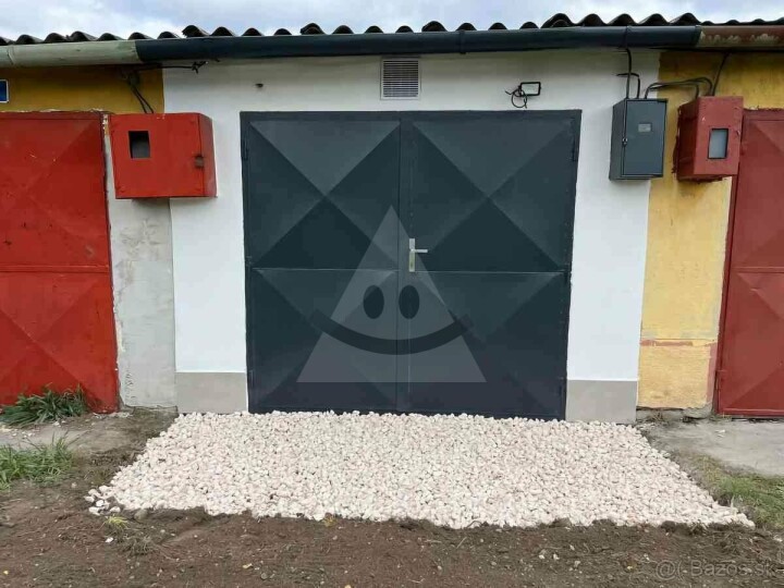 Na predaj zrekonštruovaná garáž na ul. Mieru v Komárne