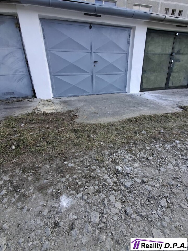 Garáž na predaj v Martine - Sever s pozemkom