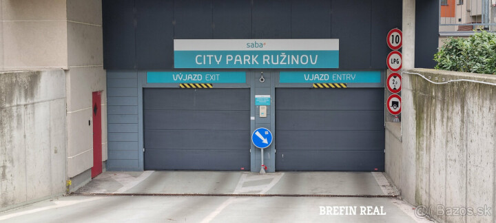 Predaj garážového státia pri výťahu v City Park Ružinov, Plynárenská 3A