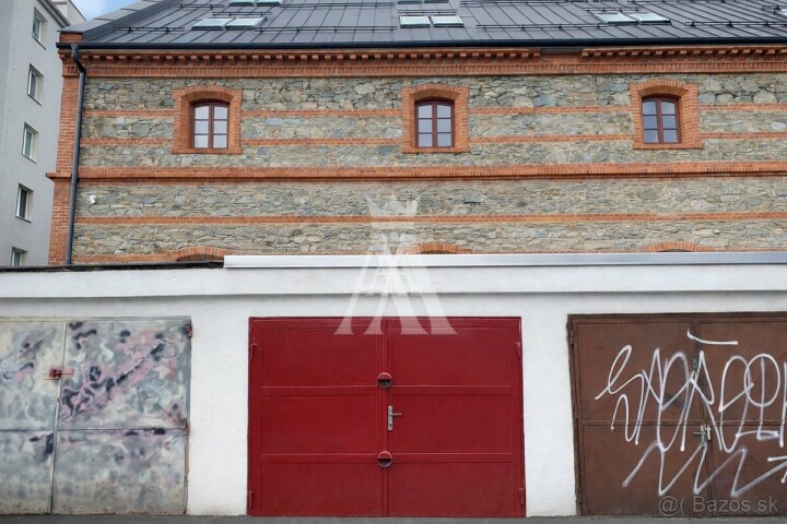 GARÁŽ PRI NOVOSTAVBE ALBELI, STROMOVÁ UL., KOŠICE-STARÉ MEST
