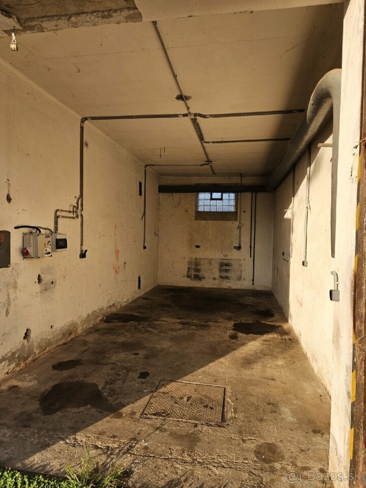 Garáž na prenájom v Trenčíne, Vinohrady - 30m²