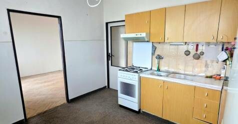 Prenájom radovej garáže na Sládkovičovej ulici v Košiciach