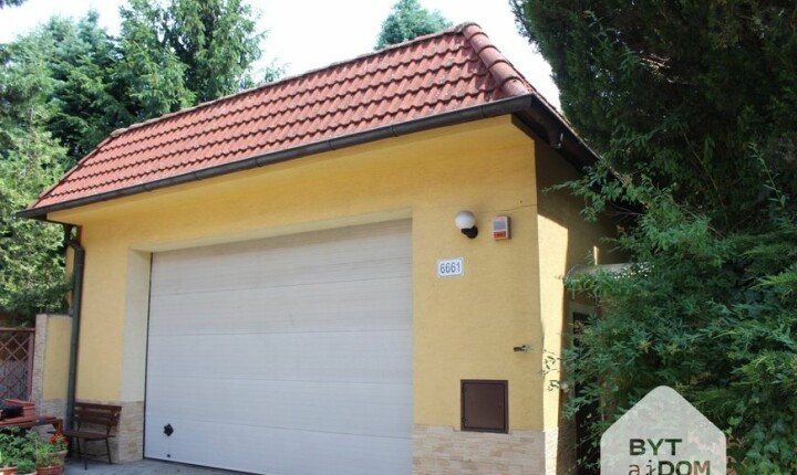 Prenájom priestrannej garáže v Lamači s elektrickým pohonom