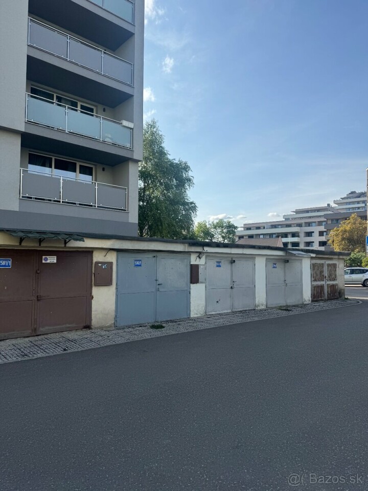 Garáž s elektrinou na predaj v Košiciach - Staré mesto