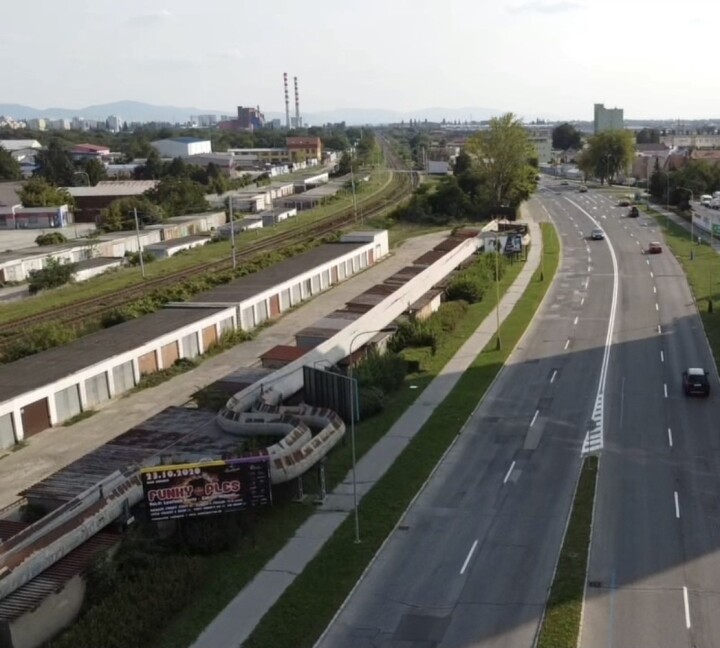 Predaj garáže na Jantarovej ulici s pozemkom