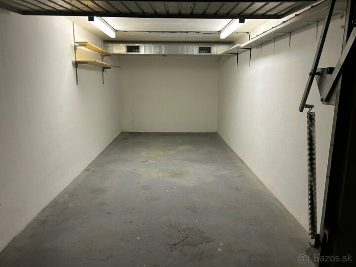 Prenájom bezpečnej garáže na Černyševského ulici