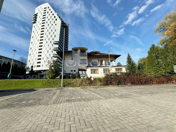 Prenájom vonkajšieho parkovacieho miesta pri Amfiteátri v Žiline