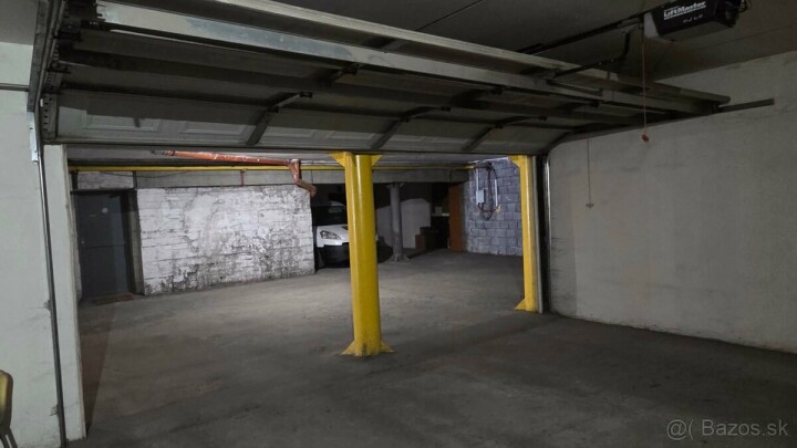 Predaj garáže v podzemnom parkovisku na Záhradníckej ulici