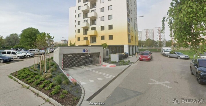 Prenájom bezpečného garážového státia na Topoľčianskej 26