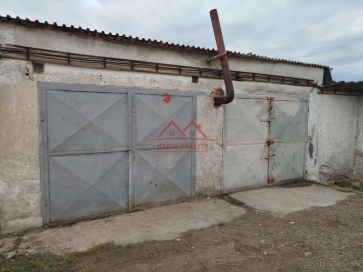 Dvojgaráž na predaj v Košiciach II s elektrickou prípojkou