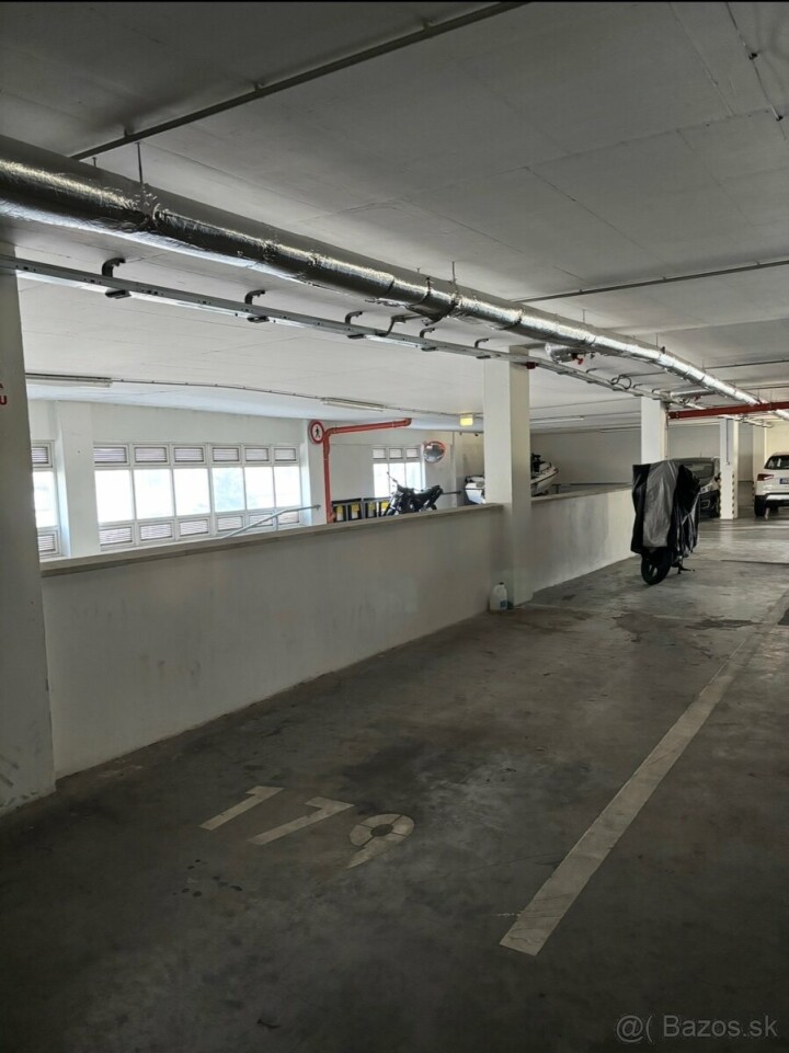 Predaj vnútorného parkovacieho miesta v Zvolene - Západ