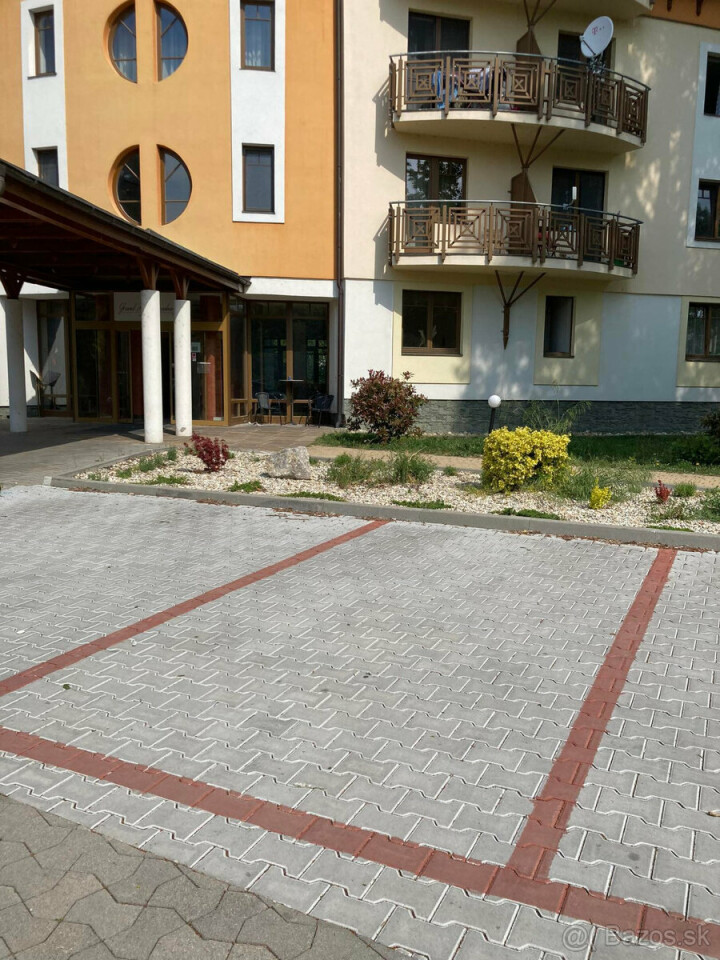 Prenájom stráženého parkovacieho miesta pri Budove Draždiak House