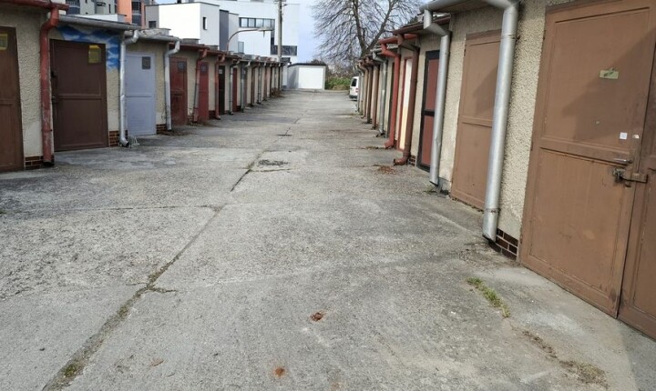 Prenájom garáže s elektrinou a vodou na Rybárskej ulici