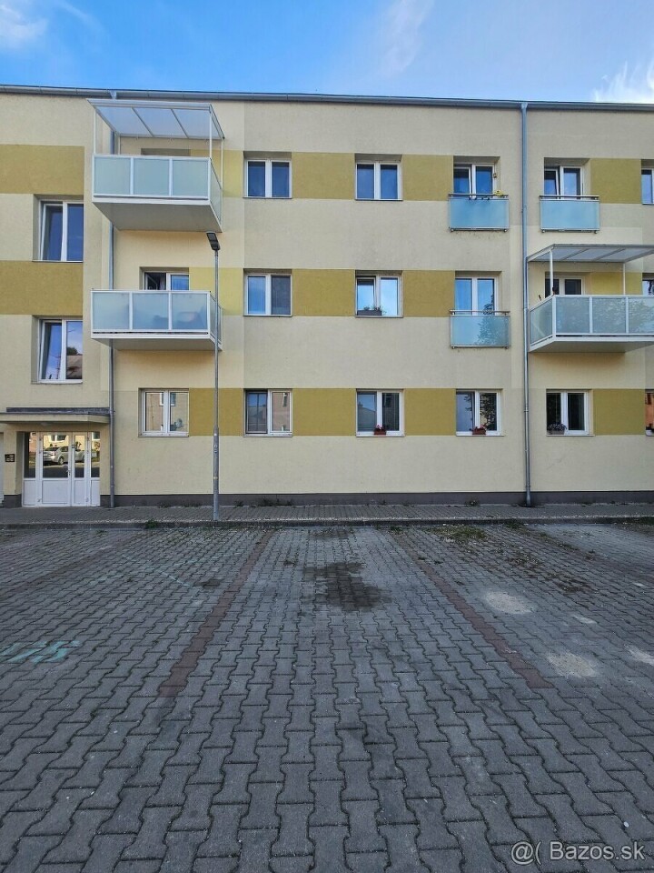 Prenájom parkovacieho miesta na ul. Mládežnícka v Považskej Bystrici