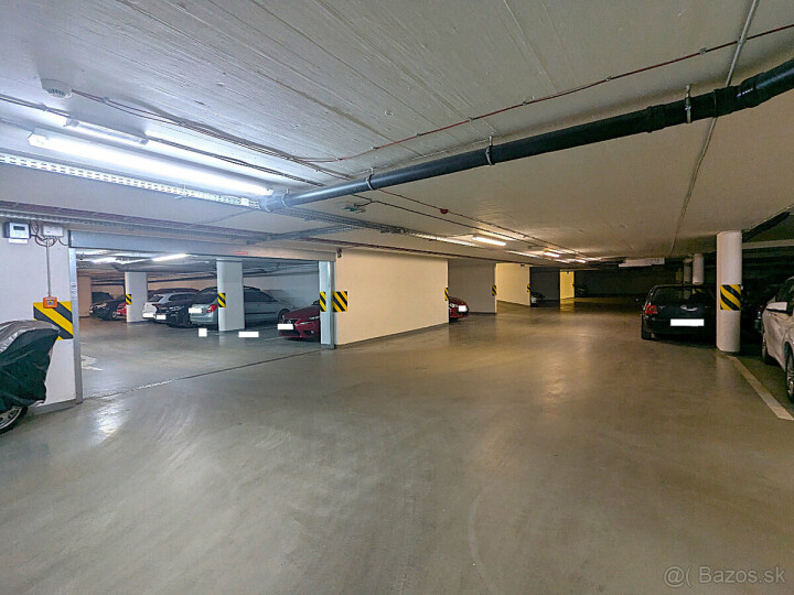 Prenájom vnútorného parkovacieho miesta v Košiciach blízko centra