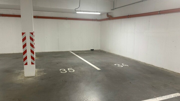 Prenájom 2 parkovacích miest v podzemnej garáži v Senci