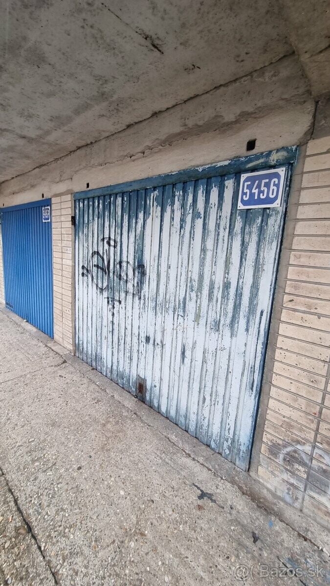 Garáž na predaj na Silvánskej ulici