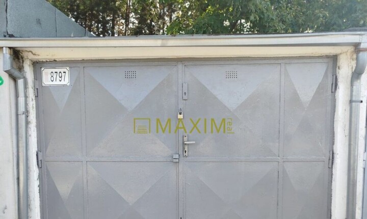 Predaj garáže s montážnou jamou a pozemkom na Hagarovej ulici