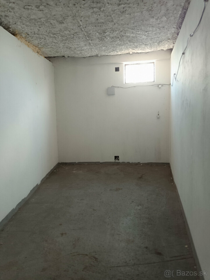 Prenájom garáže v garážovom dome na Pionierskej ulici