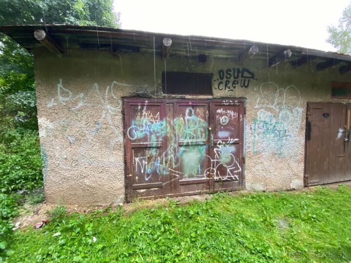 Na predaj murovaná garáž v Rudňanoch