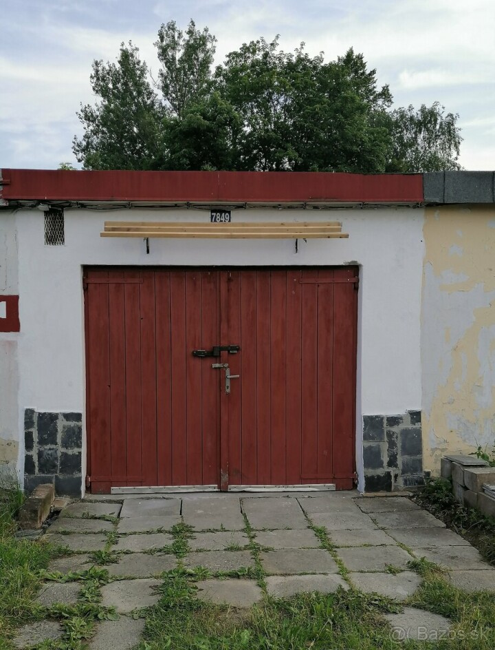 Priestranná garáž na predaj v Poprade