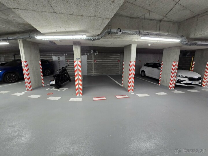 Predaj garážového státia v projekte Čerešne, Dúbravka