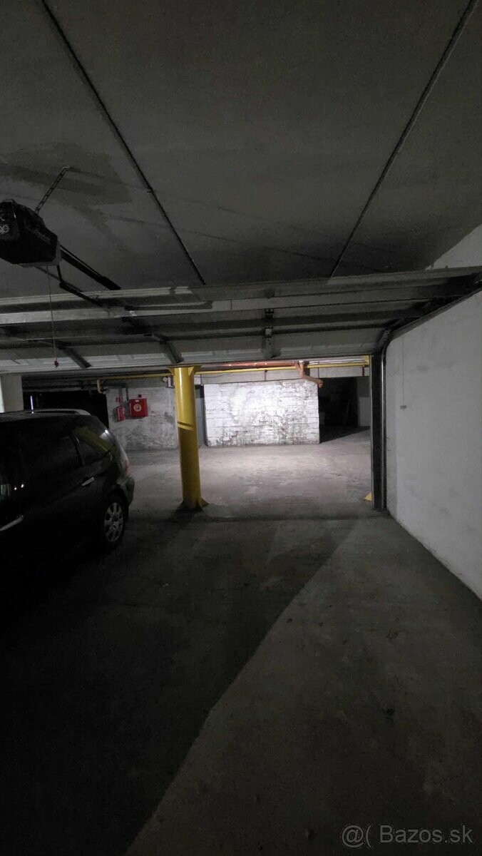 Predaj podzemnej garáže s elektrickou bránou na Záhradníckej ulici