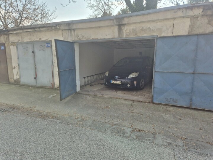 Na predaj garáž v Bratislave na Valchárskej ulici