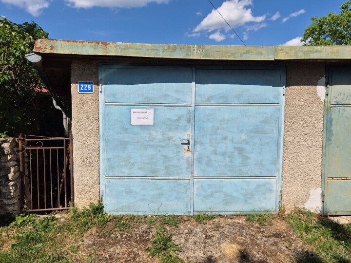 Na predaj murovaná garáž 21 m² v Kováčovej